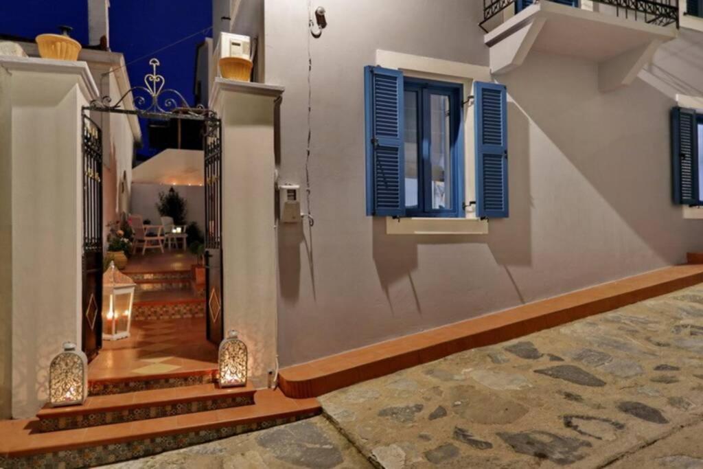 Philoxenia Guest House สโกเปลอสทาวน์ ภายนอก รูปภาพ