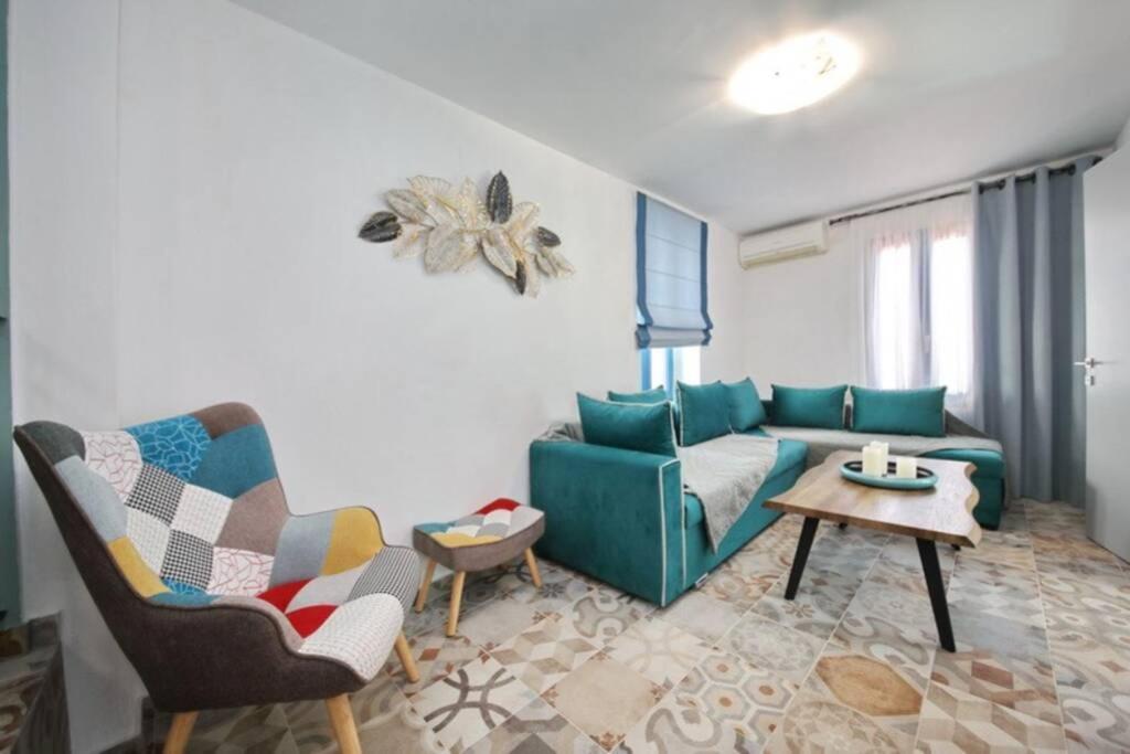 Philoxenia Guest House สโกเปลอสทาวน์ ภายนอก รูปภาพ