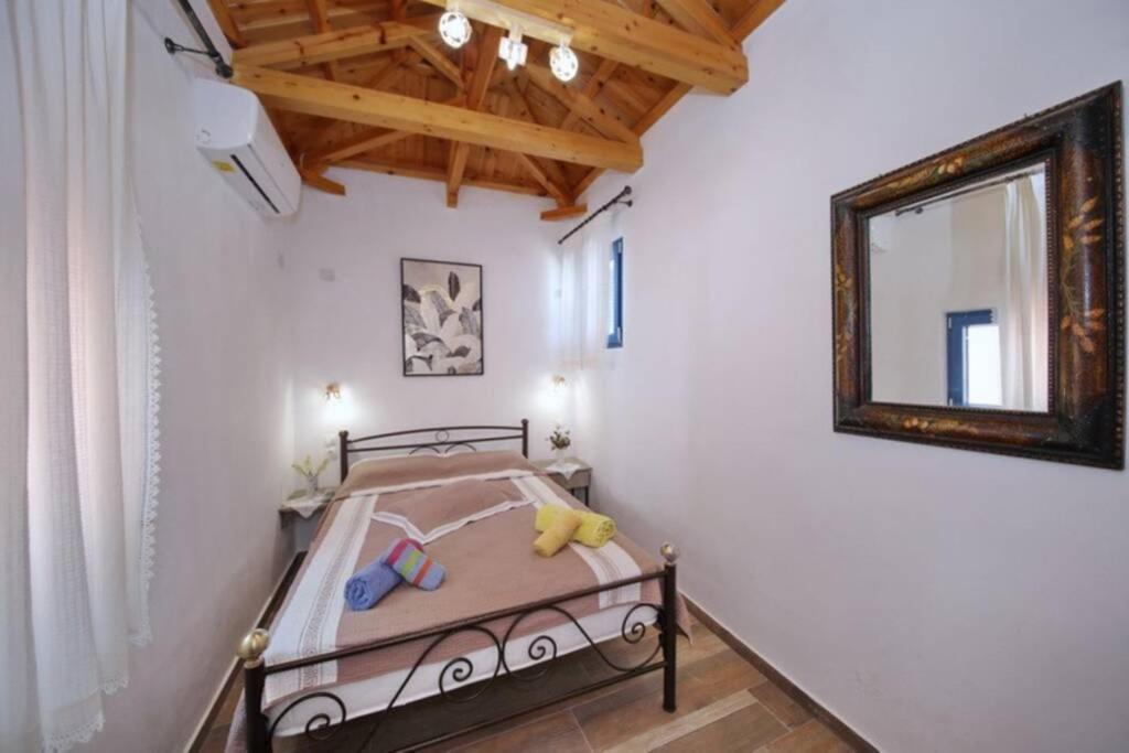 Philoxenia Guest House สโกเปลอสทาวน์ ภายนอก รูปภาพ